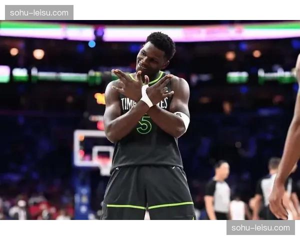 森林狼次节净胜17分完成逆转 爱德华兹统筹全局六人得分上双